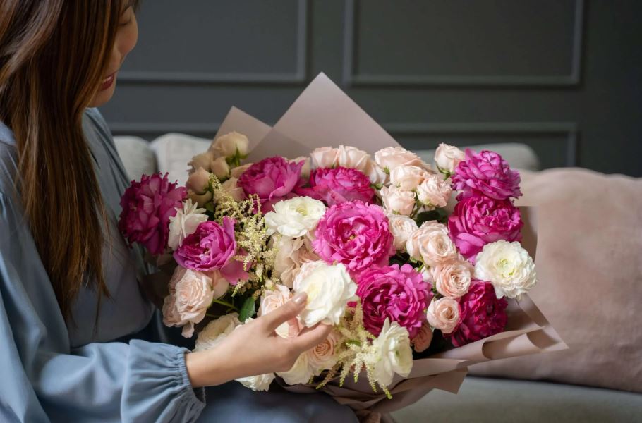 Convey Your Love with the Perfect Anniversary Flowers from Lush Flower Co