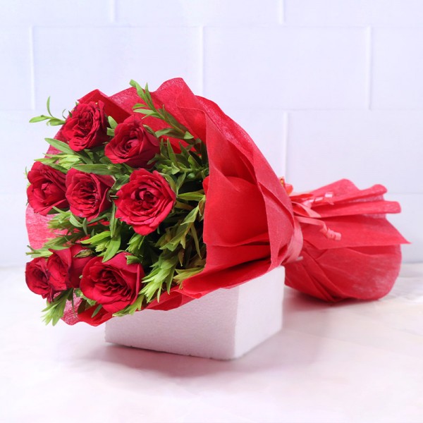 Red Love - 8 Red Roses Bouquet